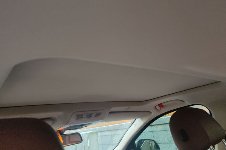 宝马5系 2017款 520Li 典雅型中控内饰22