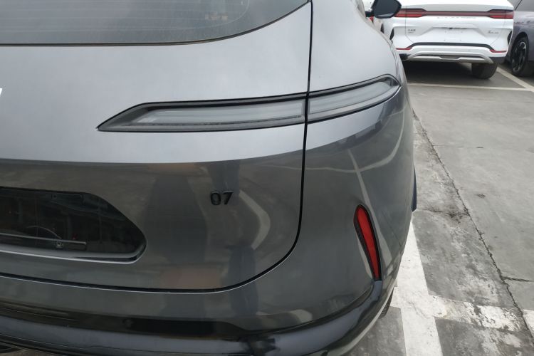 阿维塔07 2024款 Max增程版车身外观6006