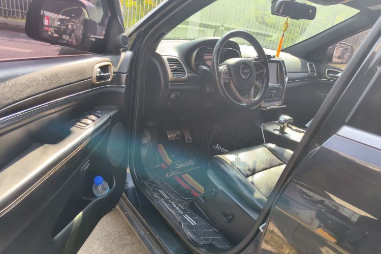 Jeep 大切诺基(进口) 2014款 3.6L 精英导航版中控内饰7003