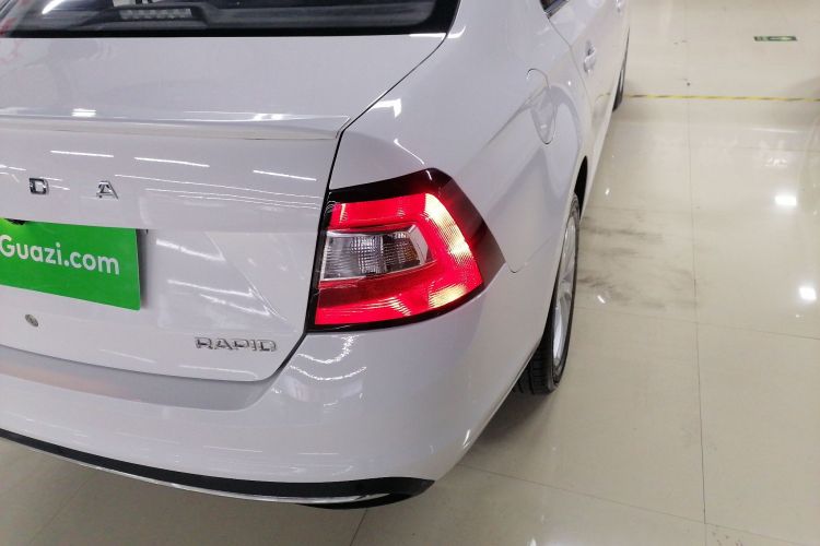 斯柯达 昕锐 2019款 1.5L 手动舒适版 国V车身外观9