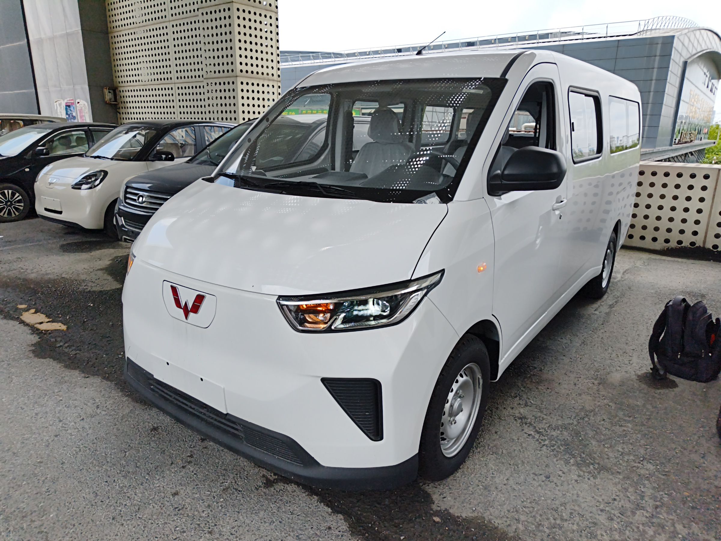 五菱汽车 五菱扬光 2024款 300KM 舒适型客车版 75kW