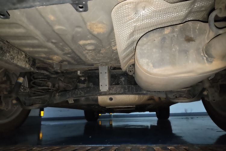 丰田 卡罗拉锐放 2023款 2.0L 先锋版局部细节9009