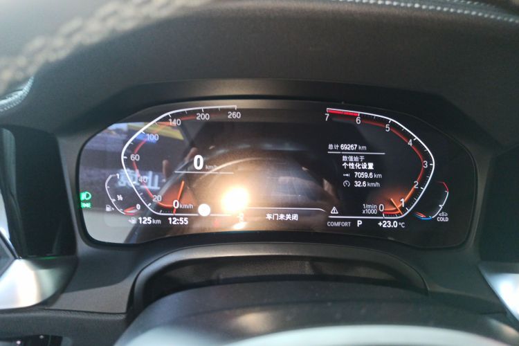 宝马3系 2021款 改款二 325Li M运动套装局部细节14