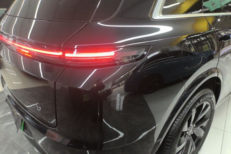 理想汽车 理想L7 2023款 Air车身外观9