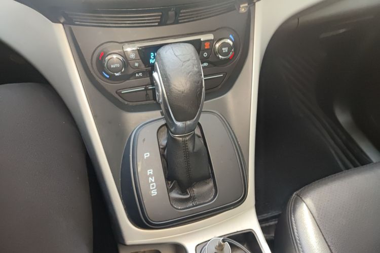 福特 翼虎 2015款 1.5L GTDi 两驱舒适型中控内饰18