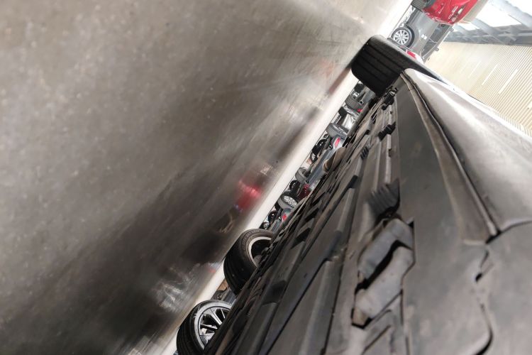 奔驰GLB 2022款 GLB 220 动感型局部细节9001