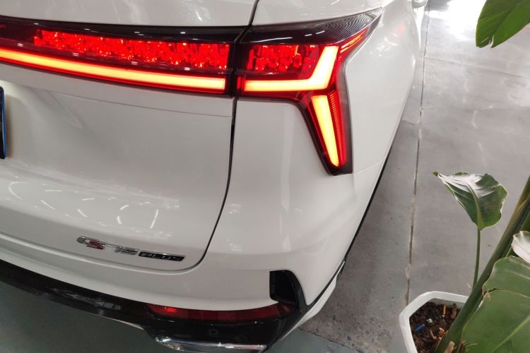 长安CS75 PLUS 2024款 第三代 冠军版 2.0T 智驾劲擎型车身外观9