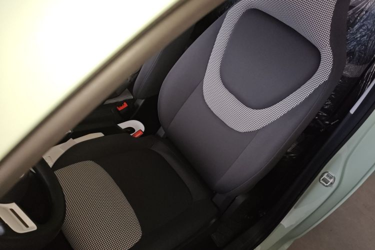 五菱汽车 宏光MINIEV 2024款 第三代 215km 青春版中控内饰19