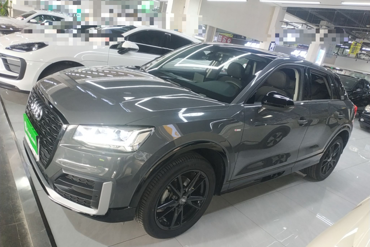 奥迪Q2L 2021款 35 TFSI 进取动感型车身外观4