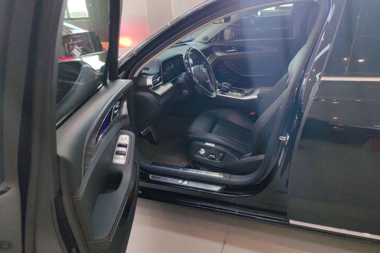 红旗H9 2022款 2.0T 智联旗享版中控内饰20