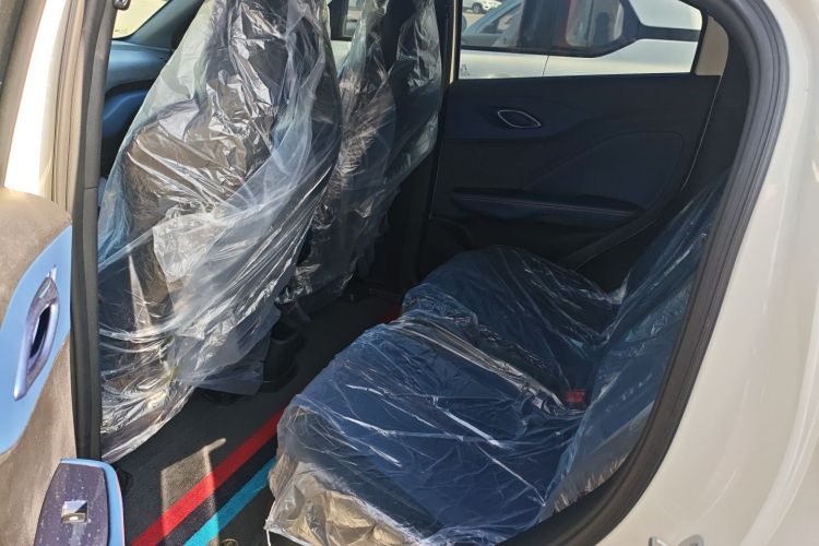 比亚迪 海鸥 2025款 智驾版 305km 活力版中控内饰21