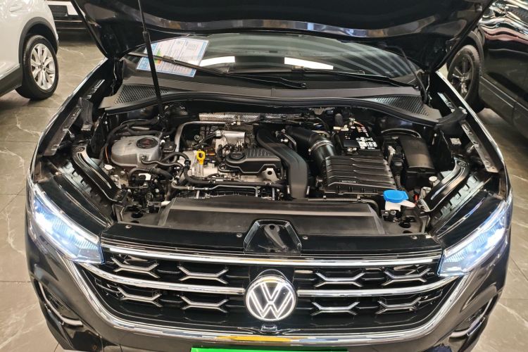 大众 探岳 2024款 330TSI 两驱豪华Plus进阶版机舱底盘24