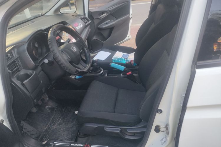 本田 飞度 2014款 1.5L LX 手动舒适型局部细节19