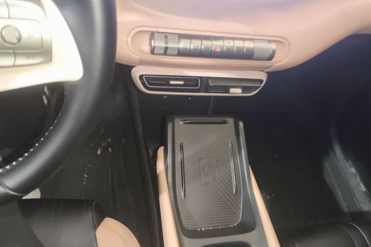 比亚迪 海鸥 2024款 荣耀版 305km 自由版中控内饰18