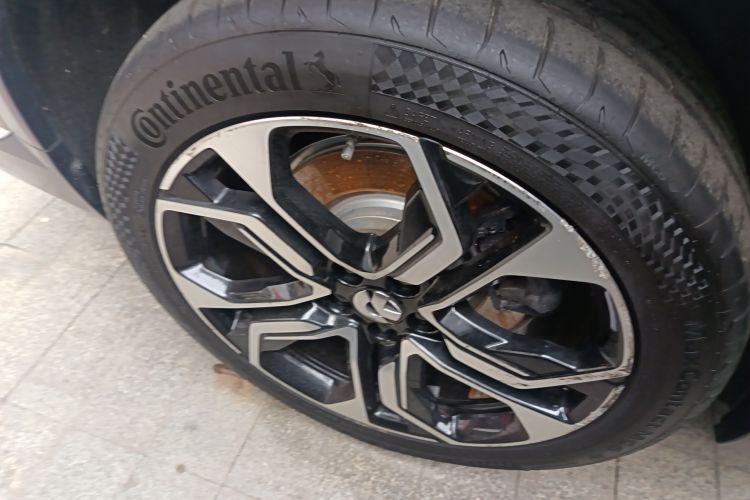 蔚来ES8 2020款 580KM 签名版 六座版车身外观6006