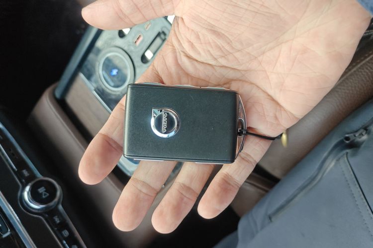 沃尔沃S90 2021款 B5 智远豪华版中控内饰11