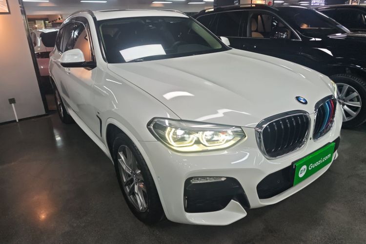 宝马X3 2018款 xDrive30i 领先型 M运动套装 国VI车身外观3