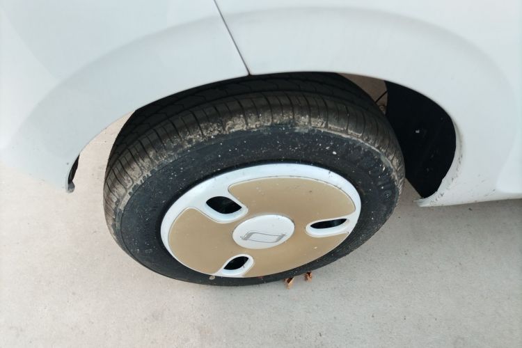 奔腾小马 2026款 222km 萌趣马 Plus车身外观6008