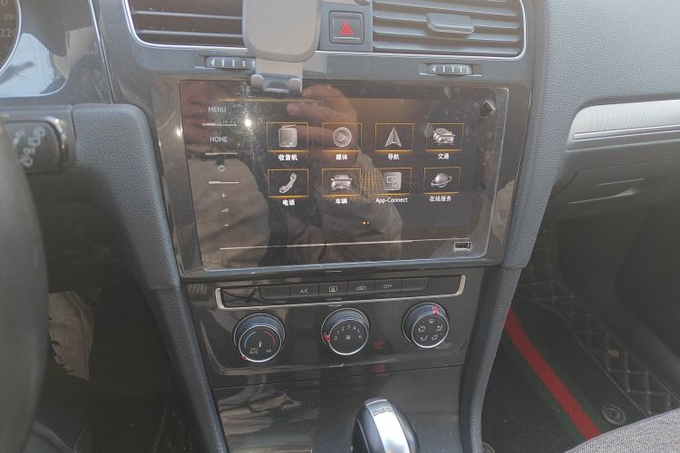 大众 高尔夫 2020款 挚爱版 280TSI DSG舒适型中控内饰16