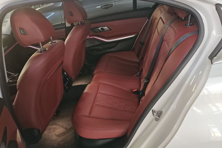 宝马3系 2024款 325Li M运动套装中控内饰21