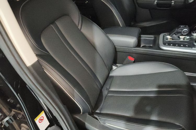 坦克300 2021款 城市版 2.0T 很有型局部细节41