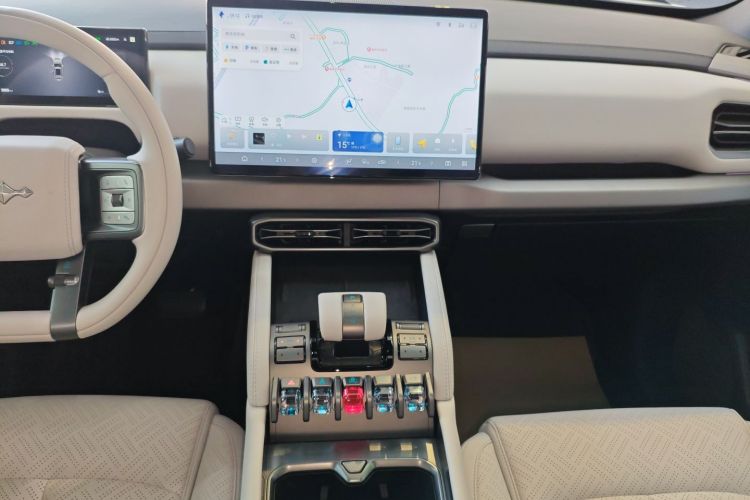 方程豹 钛3 2025款 501KM 四驱智驾Ultra版中控内饰18