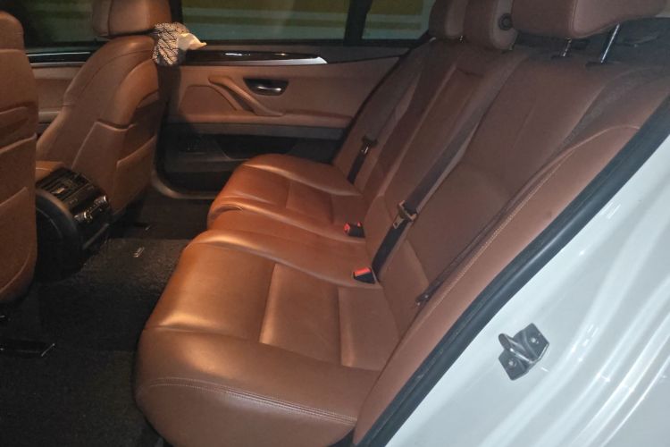 宝马5系 2015款 535Li 领先型中控内饰21