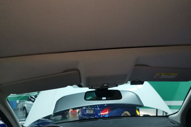 路虎 发现神行 2018款 240PS HSE版局部细节22