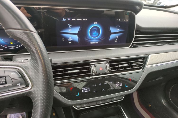 红旗HS5 2022款 改款 2.0T 智联旗享版中控内饰16