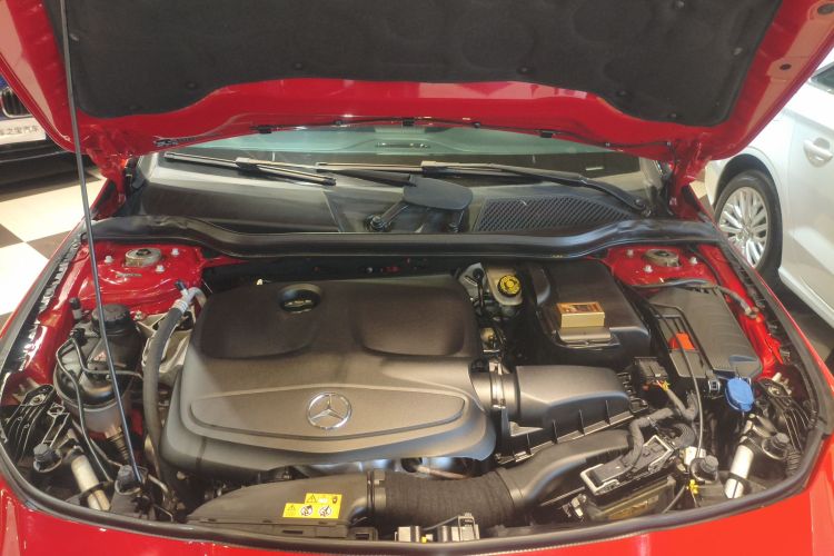 奔驰CLA 2019款 CLA 200 时尚型机舱底盘24