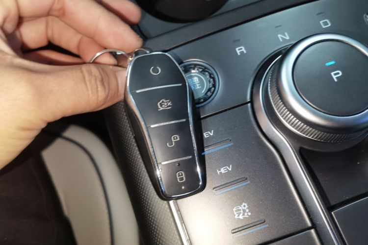 比亚迪 驱逐舰05 2023款 冠军版 DM-i 120KM 尊贵型中控内饰11