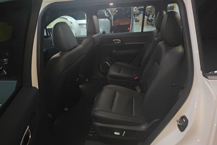 理想汽车 理想ONE 2021款 增程6座版中控内饰21