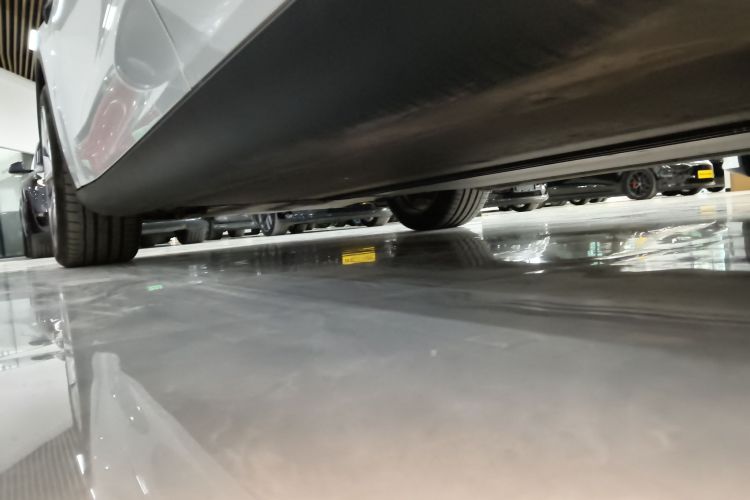 特斯拉 Model Y 2022款 改款 长续航全轮驱动版局部细节9002