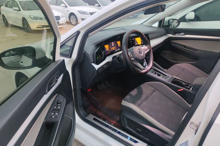 大众 高尔夫 2021款 200TSI DSG中控内饰20