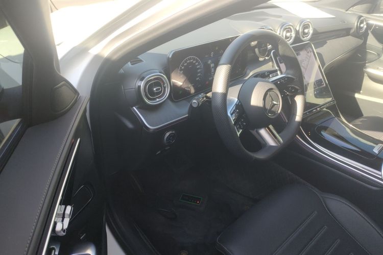 奔驰C级 2024款 改款 C 260 L 运动版中控内饰20