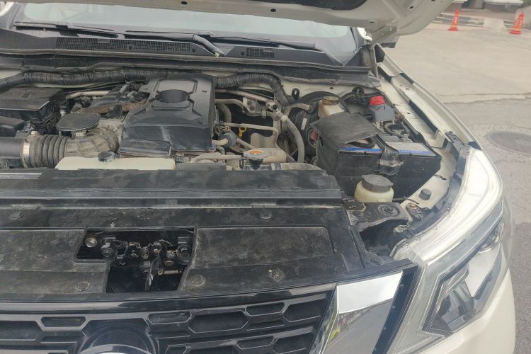 日产 途达 2020款 2.5L XV 4WD 自动四驱旗舰版局部细节9007