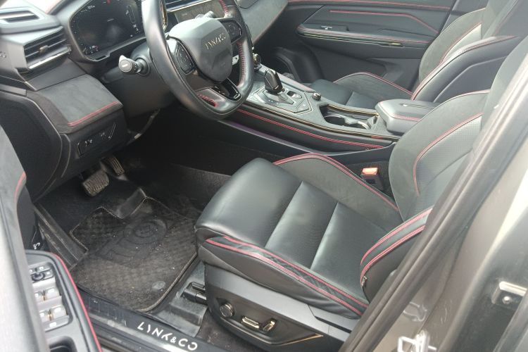 领克05 2020款 2.0TD 四驱劲Halo中控内饰19