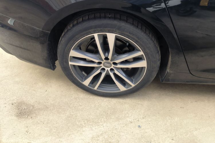 奥迪A6L 2021款 40 TFSI 豪华动感型车身外观6004