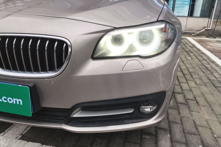 宝马5系 2017款 520Li 典雅型局部细节36