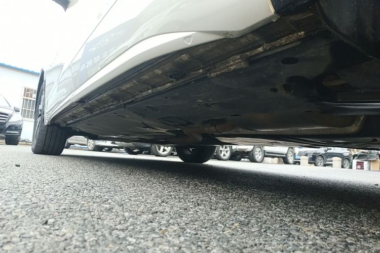 大众 威然 2024款 330TSI 豪华版局部细节9002