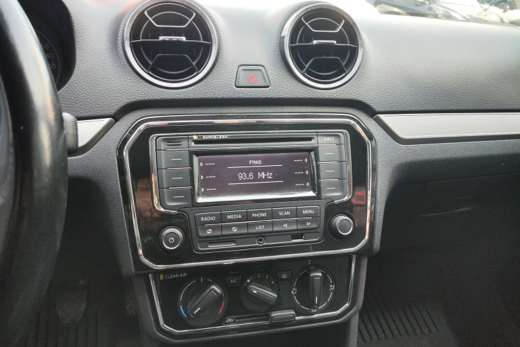 大众 捷达 2019款 梦想版 1.4L 手动舒适型中控内饰16