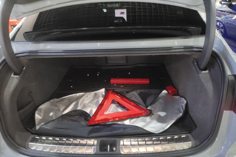 蔚来ET7 2022款 75kWh机舱底盘23