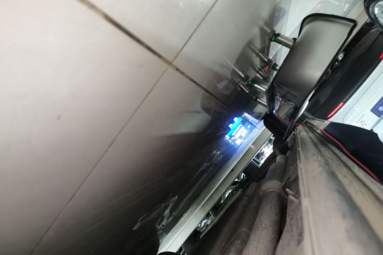 腾势D9 2022款 DM-i 970 四驱旗舰型局部细节9001