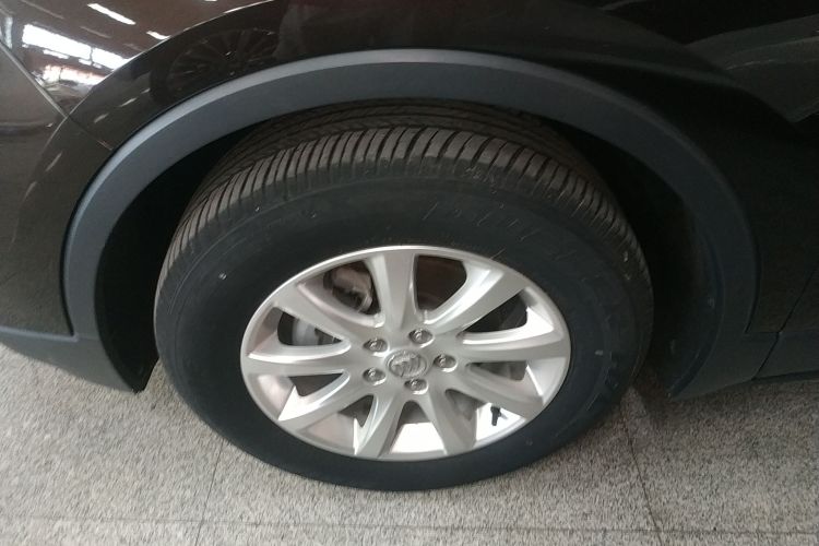 别克 昂科威 2020款 20T 两驱领先型车身外观35