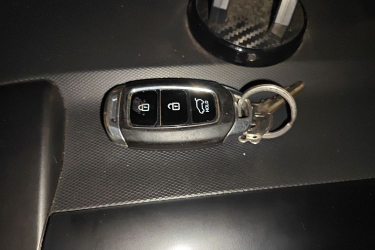 北京现代ix35 2019款 2.0L 自动两驱智勇·畅享版 国VI中控内饰11