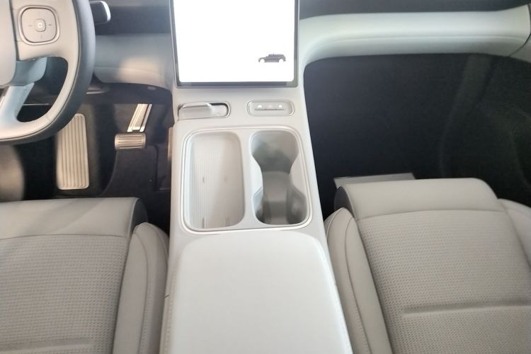 蔚来ES6 2024款 75kWh中控内饰18