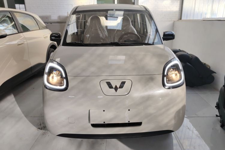 五菱汽车 宏光MINIEV 2025款 四门版 进阶款车身外观2