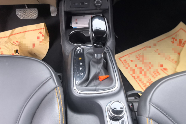 东风风神AX4 2018款 1.6L DCT潮尚型天窗版中控内饰18