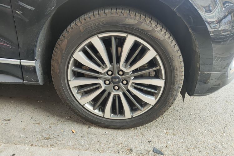 福特 锐界 2021款 PLUS EcoBoost 245 两驱豪锐型 7座车身外观10