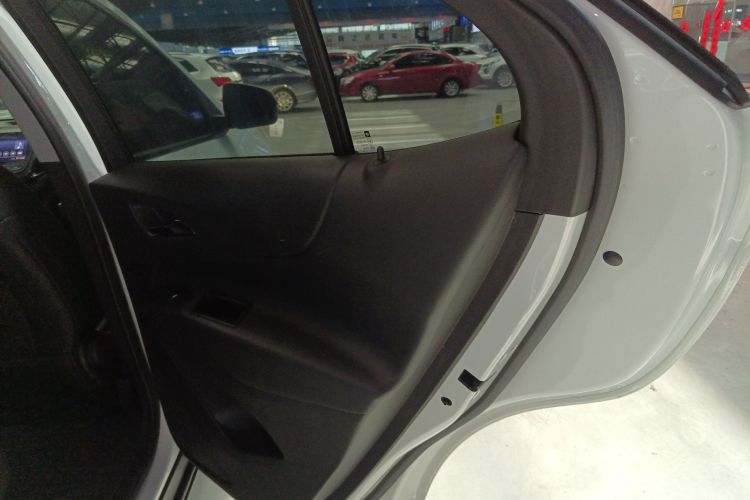 雪佛兰 探界者 2022款 535T 驰界版中控内饰7006